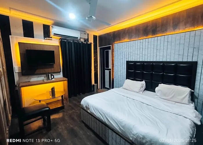 Silver Inn Srinagar