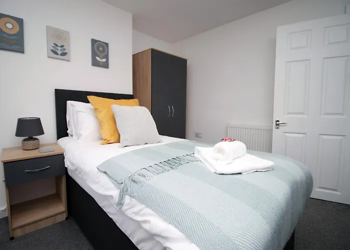 Kingsway House By Ty Sa - Spacious 4Bed In Newport