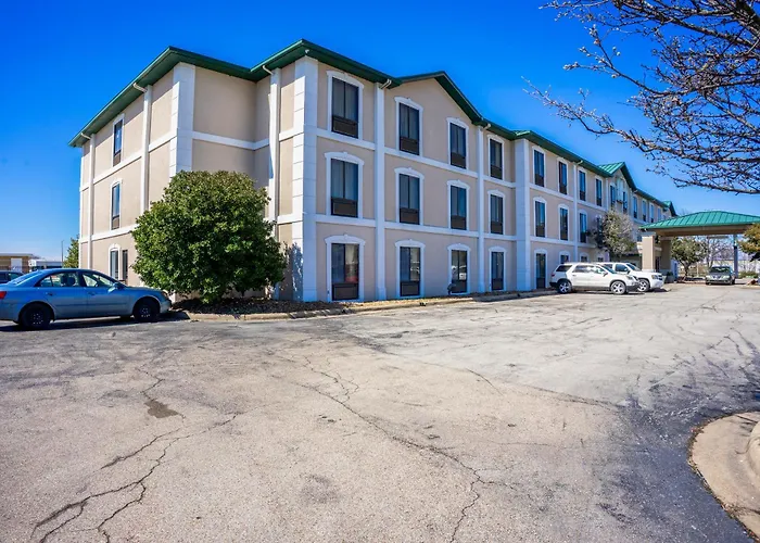 Ark Suites By Oyo Jonesboro I-555