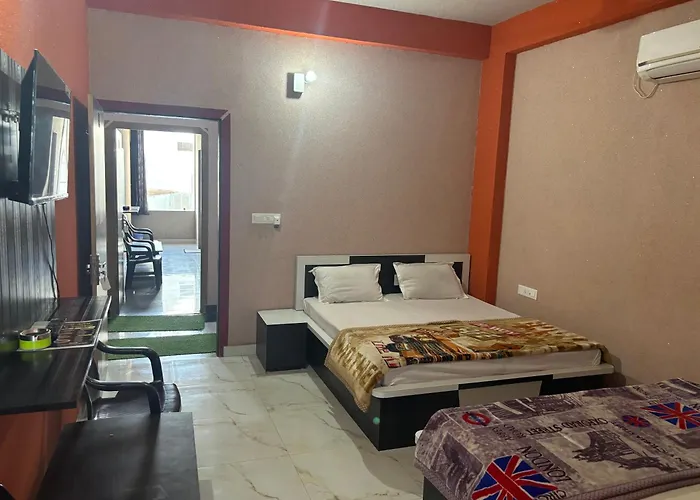 Hotel Chandar Palace - Near Khatu Shyam Ji Temple