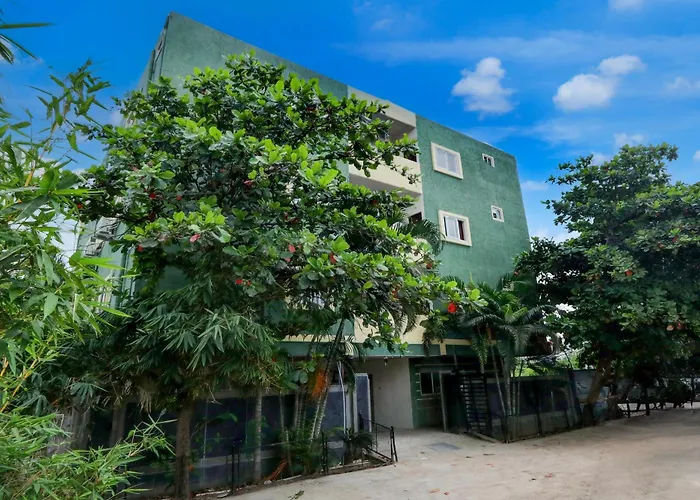 Collection O Kukatpally S Palace Madhapur