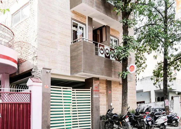 Super Collection O Hotel Day & Night Kanpur