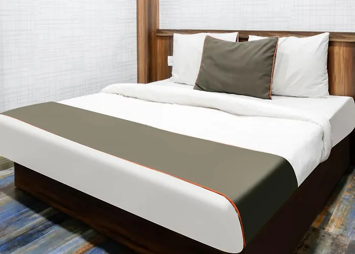 Super Collection O Hotel Day & Night Kanpur