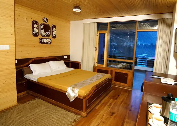 Hotel Daddy'S Inn Manali Near Gurudwara And Hadimba Devi Temple - Best Premium Hotel