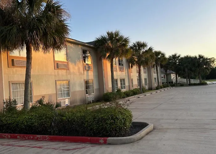 Franklin Inn & Suites