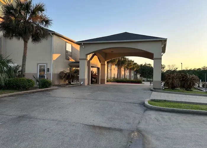 Franklin Inn & Suites
