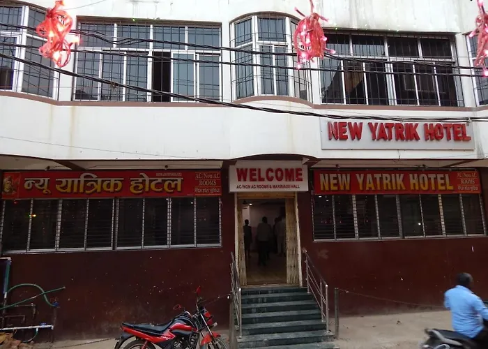 New Yatrik Hotel Deoghar