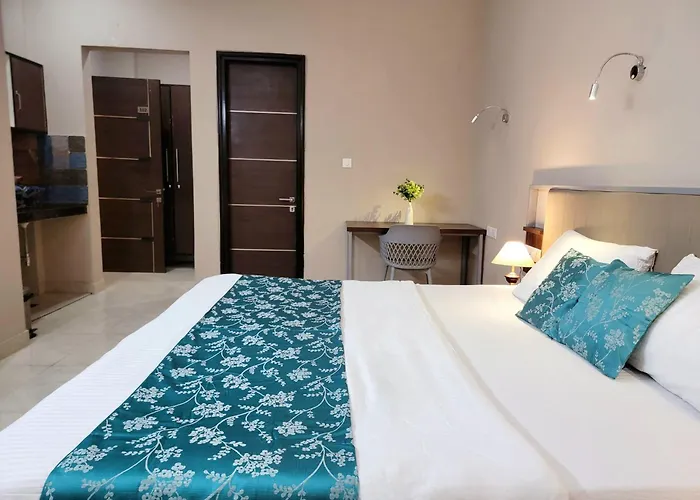 Vamsor Heights 1047 Hotel Gurgaon