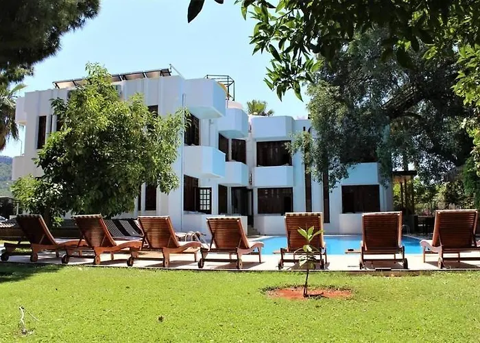 Meşe Hotel Kemer