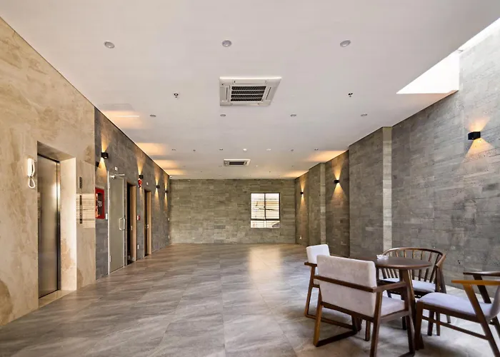 Hoàng Thịnh Hotel&Apartment Danang