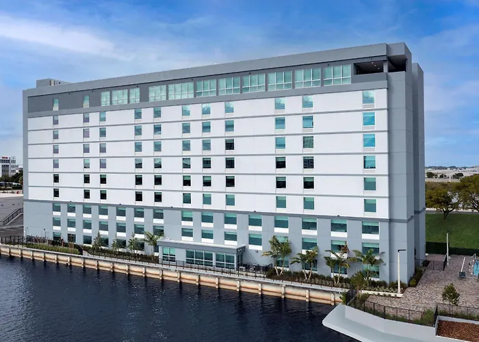 Tru By Hilton Miami Airport South Blue Lagoon, Fl Miami Springs