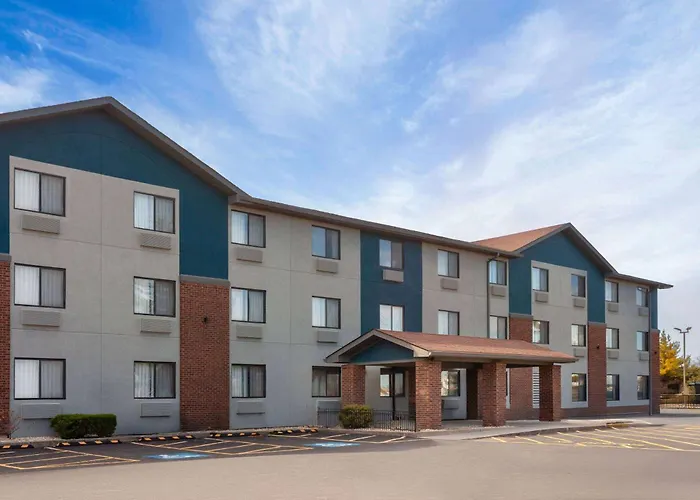 Super 8 By Wyndham Romeoville Bolingbrook