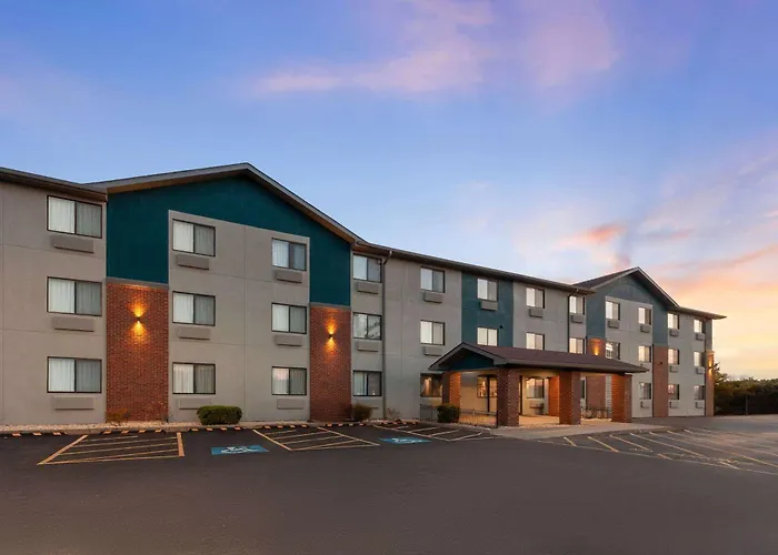 Super 8 By Wyndham Romeoville Bolingbrook