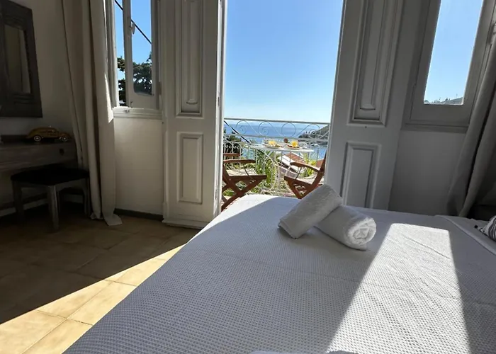Niriides Hotel Apartments Symi