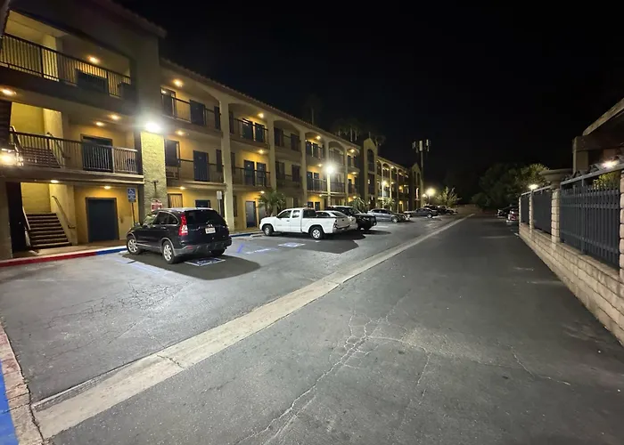 Five Star Inn West Covina