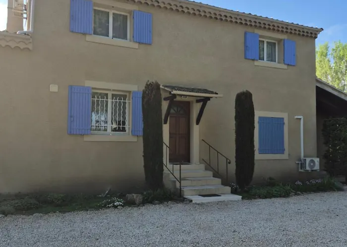 Mas Clement - Chambre et table d'hôtes LʼIsle-sur-la-Sorgue
