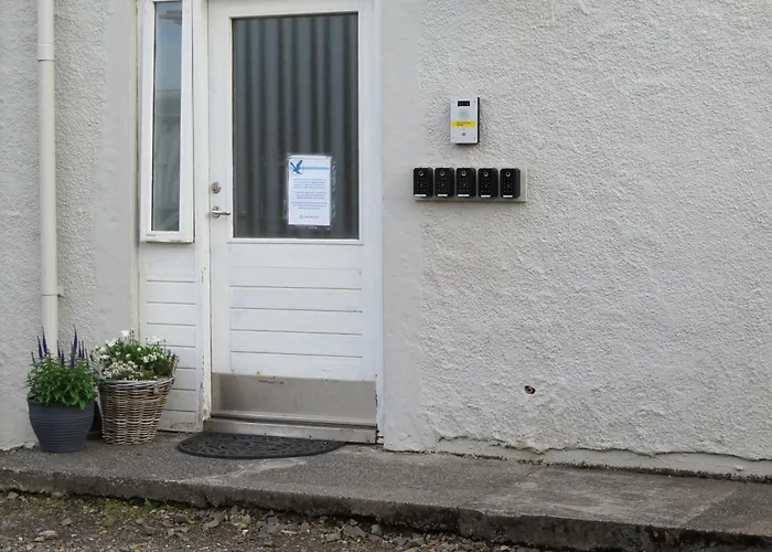 Old Airline Guesthouse Hofn