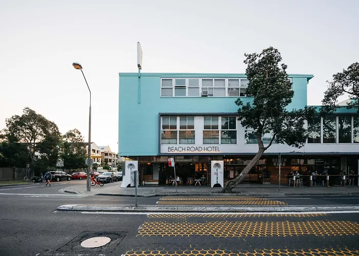 Barrys Beach Road Hotel Sydney