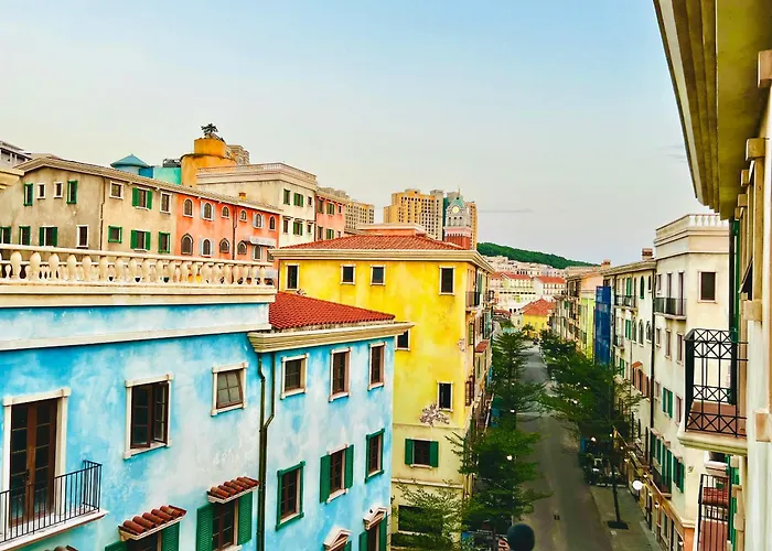 Rova Hotel Sunset Town Phu Quoc