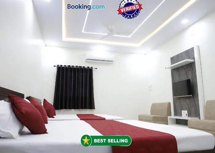 Hotel Jag Laxmi Palace Prime Location Main Road Near Mahakal Temple And Railway Station Ujjain
