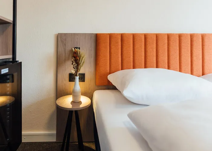 MYKY Hotel Pinneberg - Free Parking
