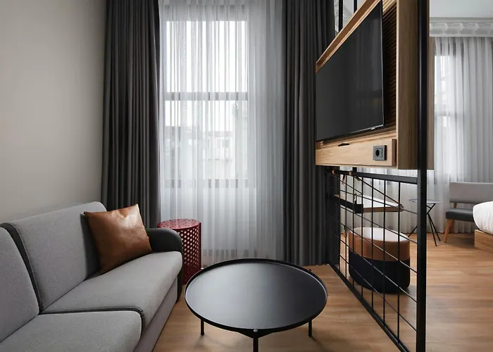 Moxy Istanbul Taksim By Marriott International Hotel