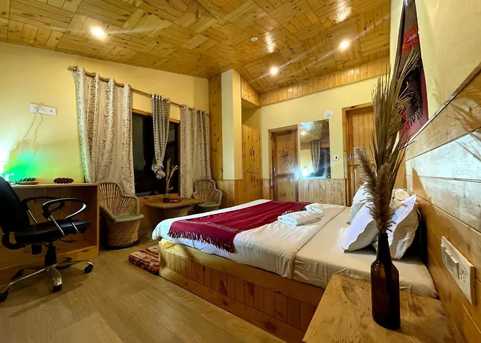Absoulte Freedom Snowy Water Stream Luxury Cozy Bnb Retreat Nagar 