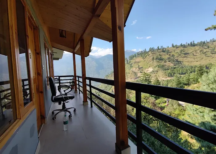Absoulte Freedom Snowy Water Stream Luxury Cozy Bnb Retreat Nagar 