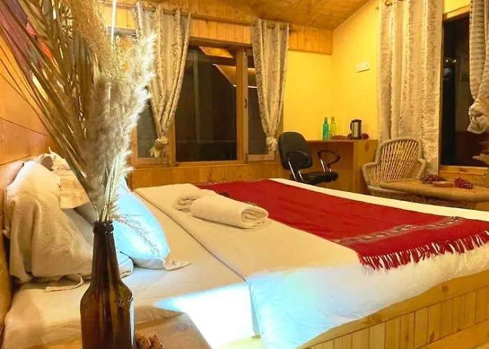 Absoulte Freedom Snowy Water Stream Luxury Cozy Bnb Retreat Nagar 