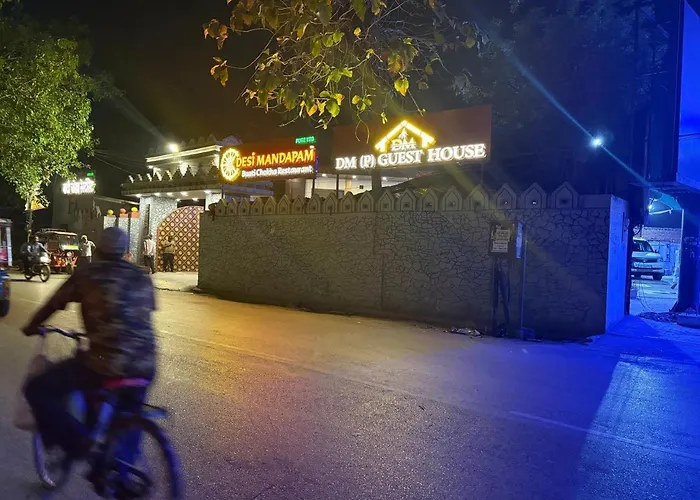 Dm Paying Guest House Varanasi