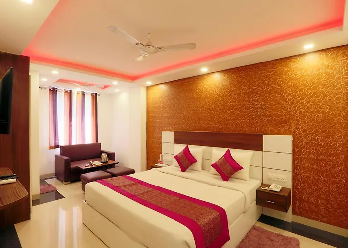 Hotel Skywood At Airport New Delhi