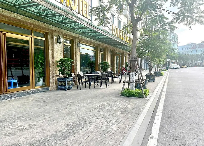 RuBy Queen Ha Long Hotel