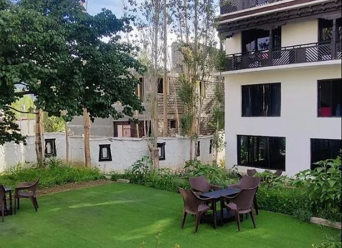 Hotel Choskor Leh