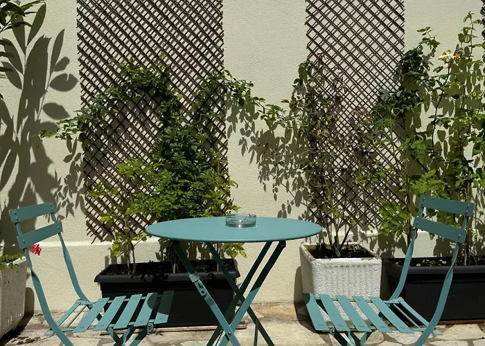 Hotel Lilas Gambetta París