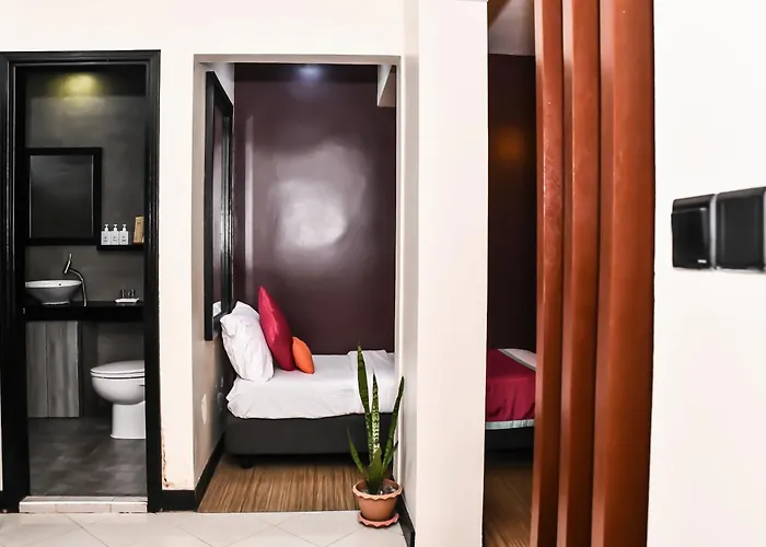 Hotel The Beehive Malé