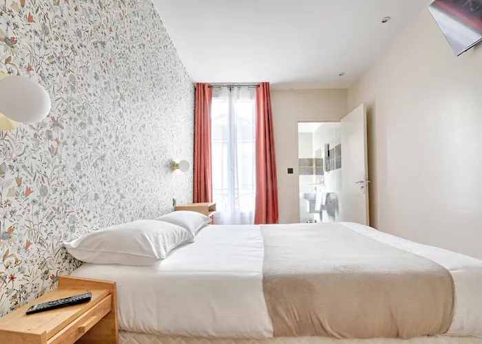 Hotel Le Florus à Montrouge