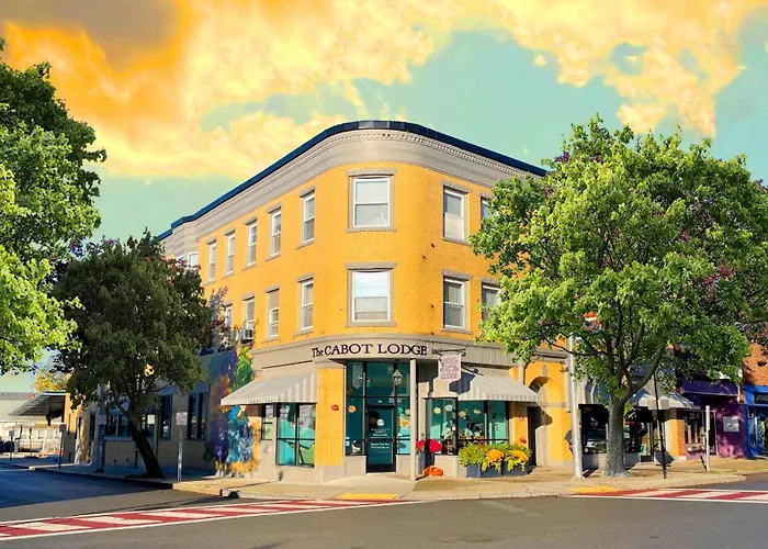 The Cabot Lodge Beverly