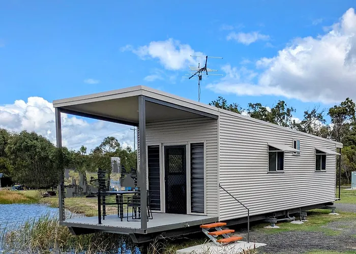 Trinity Islands Holiday Park - Cabin Accommodation Burrum Heads