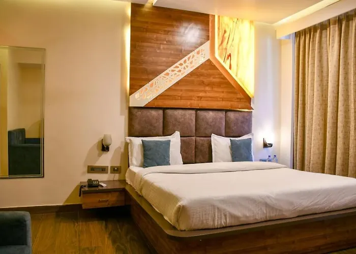 Hotel Le Osh Lansdowne - 500M From Bhulla Lake And Free Live Music On Weekends