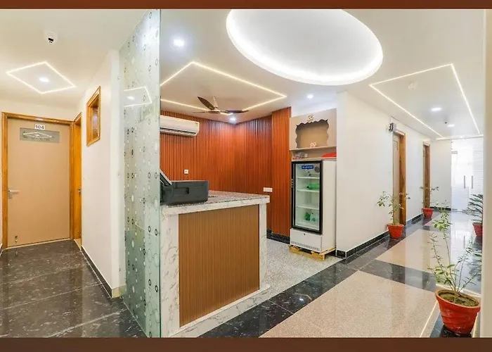 Lovely Inn Lucknow