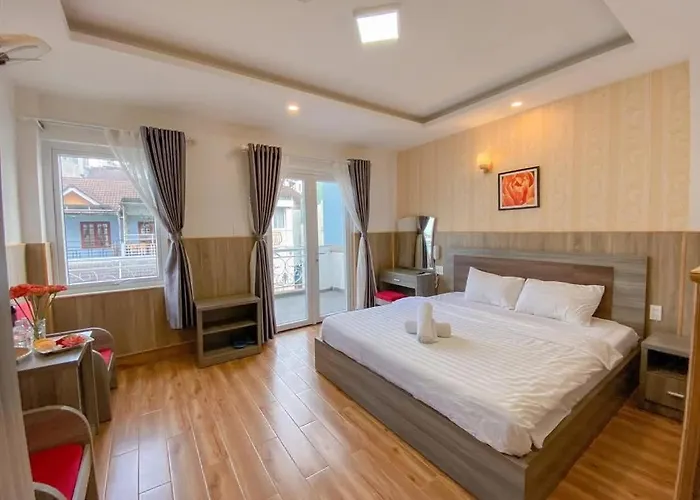Khach San Holiday Da Lat