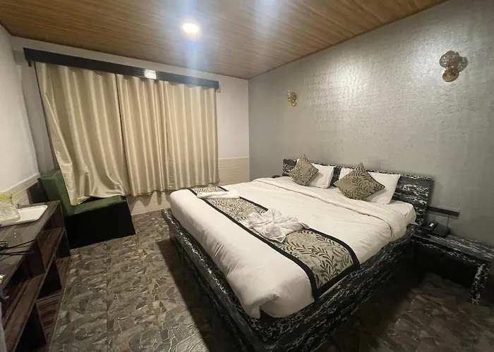 Gangtok Central Rooms