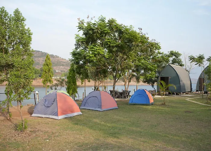 Samadhan Resort And Boating Pune