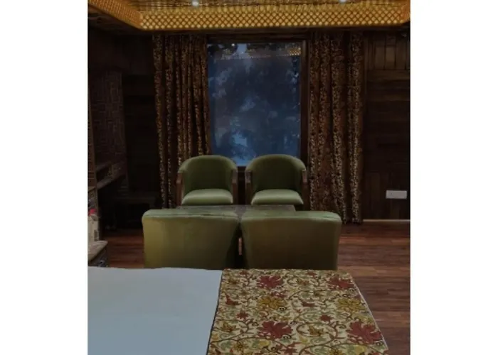 Hotel Shanu Premium Gulmarg