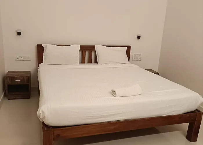 Rani And Rani Hotel Rooms Pondicherry