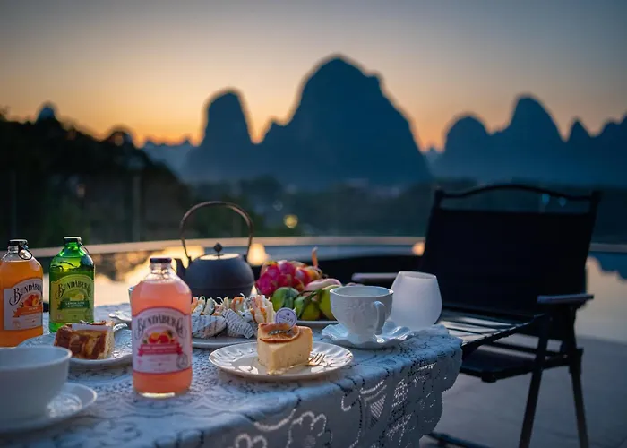 Mochi Luxury River View Resort Hotel Yangshuo
