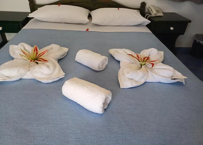 Siroco'S Rooms And Studios Parikia 
