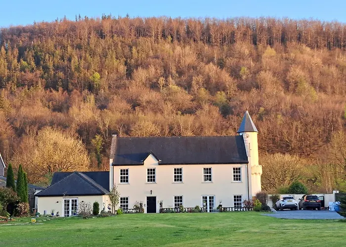 Glangwili Mansion - Luxury 5 Star Bed & Breakfast Carmarthen