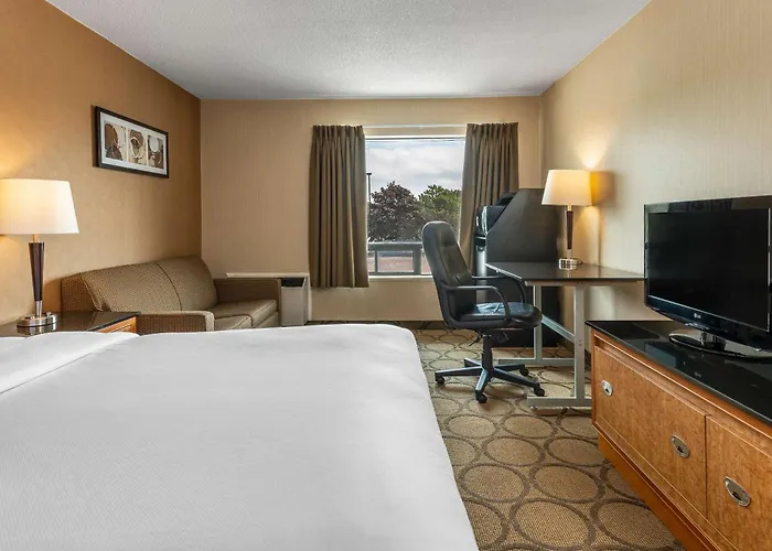 Clarion Pointe Hotel Campbellton