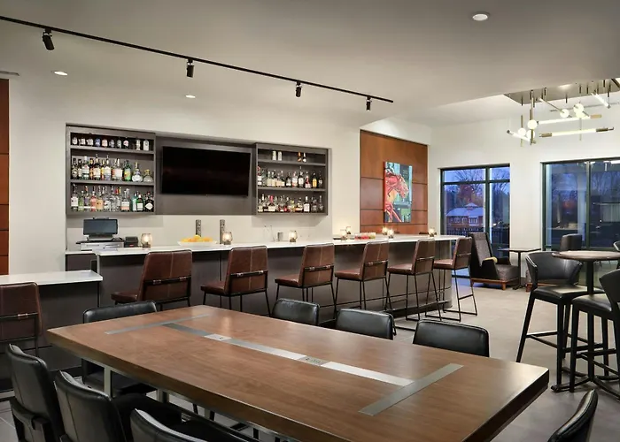 Courtyard By Marriott Saratoga Springs Hotel